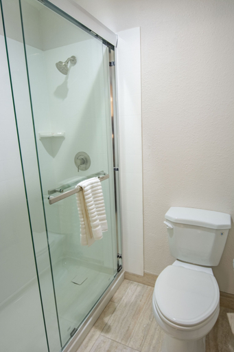 Bathroom 4, Comfort Inn Battle Mountain - Midway Between Elko and Winnemucca, Lander