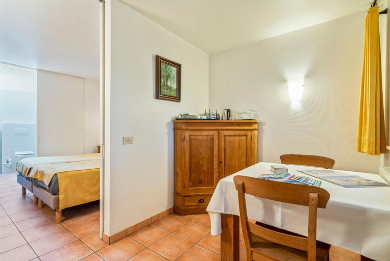 Bedroom 3, Elckerlyck Inn Hotel, West-Vlaanderen