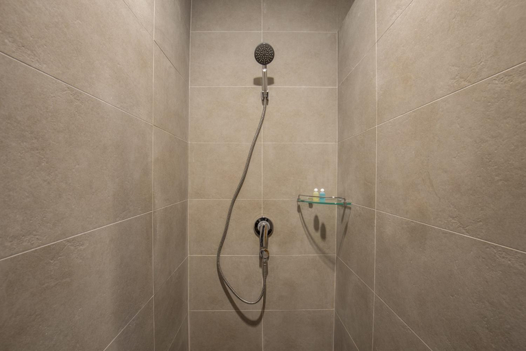 Bathroom 4, Sann View Hotel, Thoeng