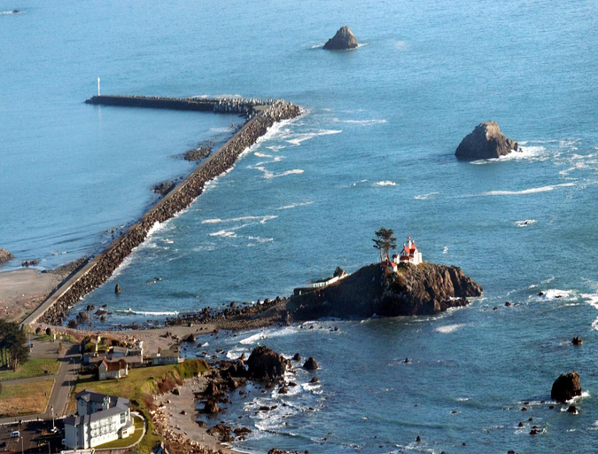 Others 5, Oceanfront Lodge, Del Norte