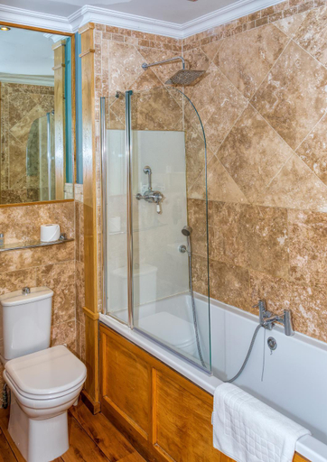 Bathroom 4, Willington Hall Hotel, Cheshire West and Chester