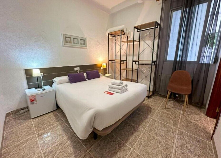 Bedroom 2, Pensión Recogidas, Granada
