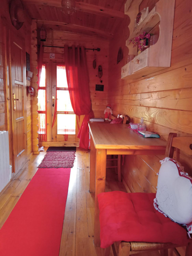 Bedroom 2, Roulotte la passe pierre, Somme