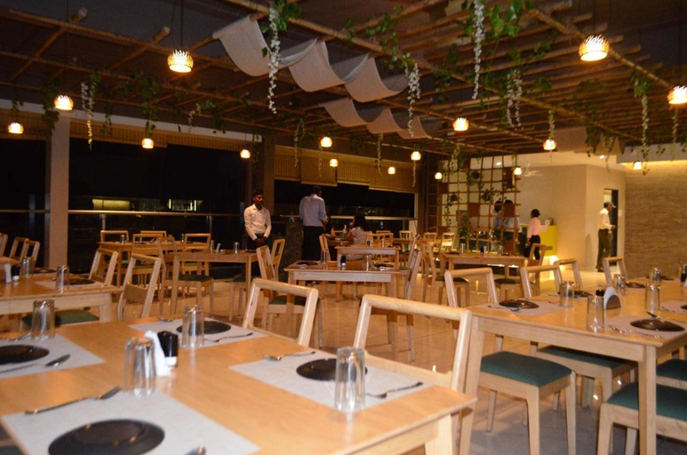 Food & Drinks 3, Hotel O2 , Sangli , Sangli