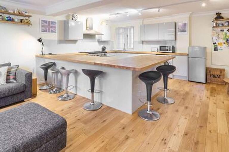 Others 5, Host Stay Cobb Court, Kent