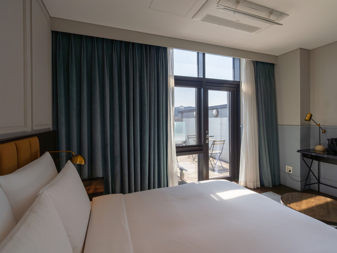 Bedroom 29