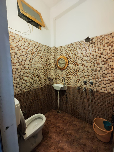 Bathroom 3, Goroomgo Naturevilla Cafe & Homestay Rishikesh, Tehri Garhwal