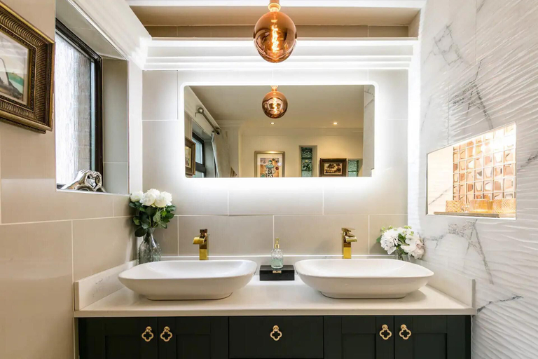 Bathroom 3, The Cool Belfast Home, Belfast