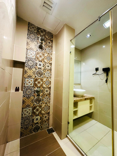 Bathroom 5