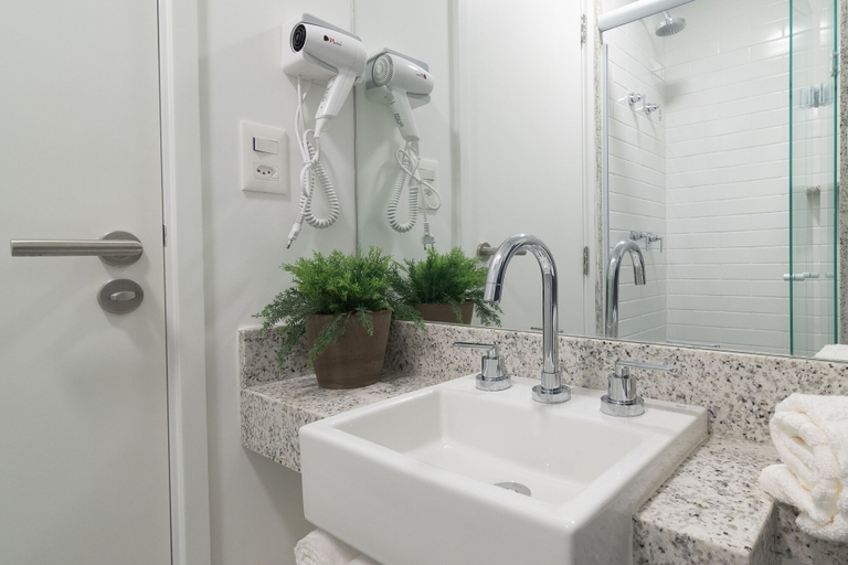 Bathroom 4, EZ Moema Hotel, São Paulo