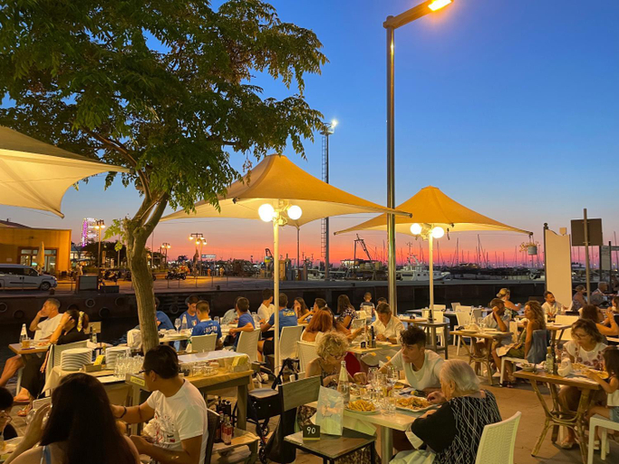 Food & Drinks, Holiday Thea & Residence, Rimini