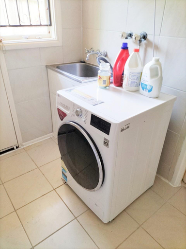 Others 3, Sunnybank room rental 4K02, Sunnybank