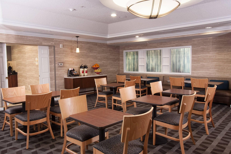 Food & Drinks 5, TownePlace Suites The Villages, Lake