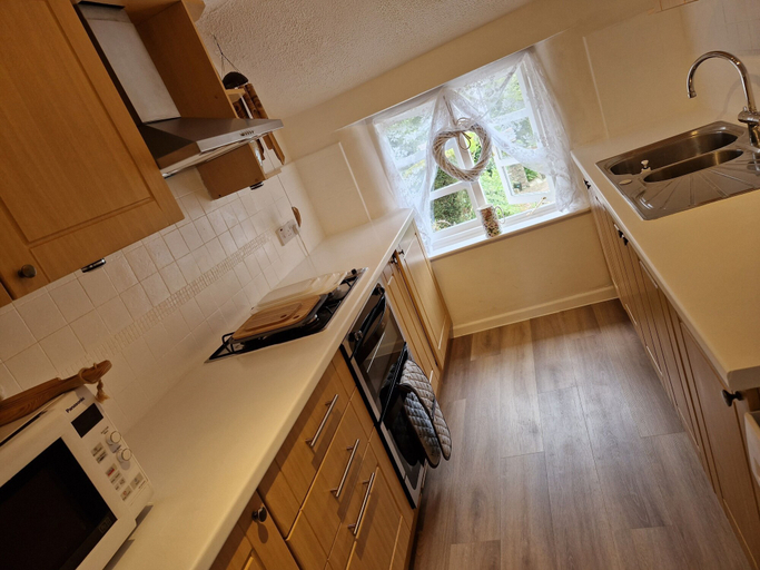 Others 5, Lovely 2-bed Cottage in Coalbrookdale Telford, Telford and Wrekin