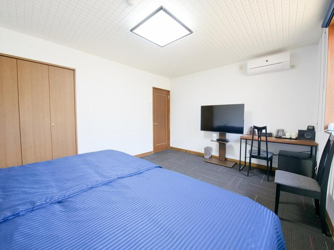 Bedroom 2, TABIHAKU STAY 香住, Kami