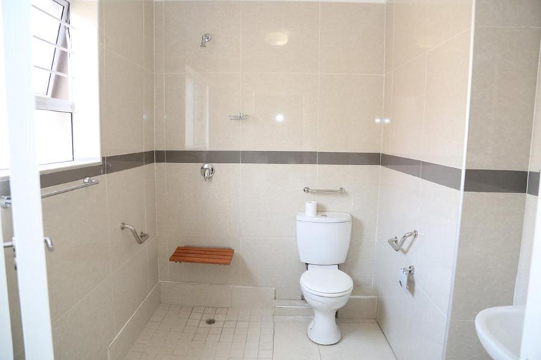 Bathroom 4, The Royal Ushaka Hotel, eThekwini