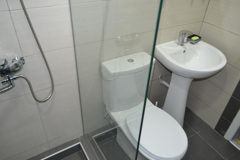 Bathroom 2, Apartment near the Beach Batumi-Gonio, Batumi