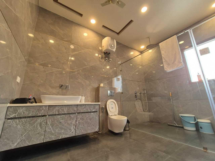 Bathroom, Fillow Casa, Gurgaon