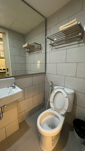 Bathroom 27