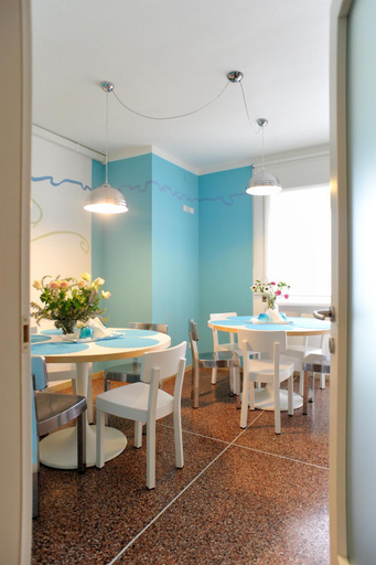 Food & Drinks, Stop & Sleep Udine, Udine