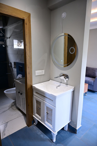 Bathroom 4, Hibiscus LakeView Hotel, Nainital