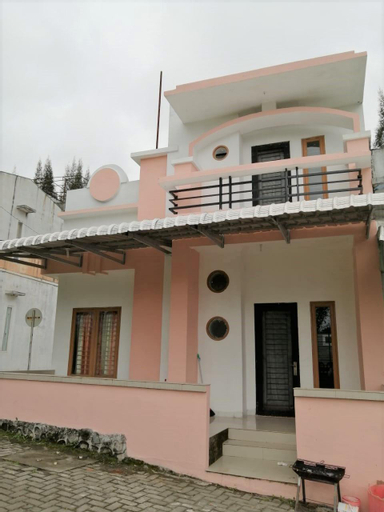VILLA BERASTAGI HIGHLAND BLOK 9X, Karo