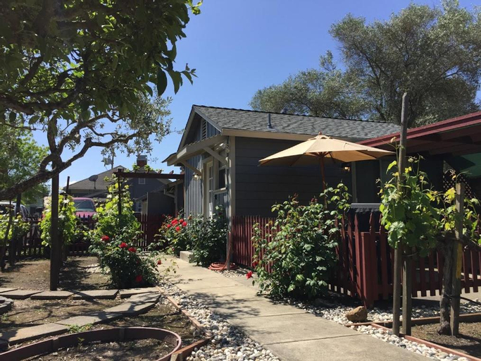 Andrea's Hidden Cottage, Sonoma