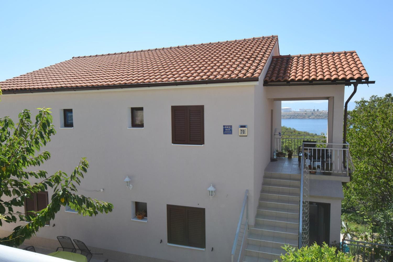 Others 3, Apartments Gordana, Omišalj