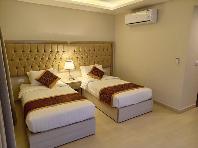 Bedroom 4, Petra Premium Hotel, Wadi Musa