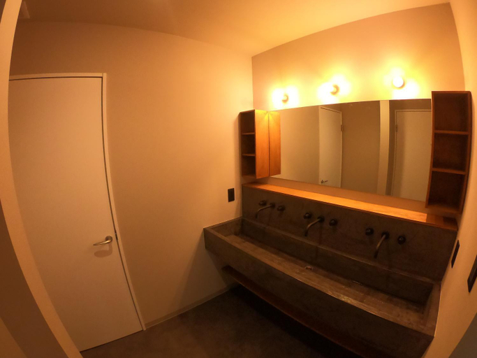 Bathroom 2, Bridge33 CAFE AND HOSTEL, Matsushima