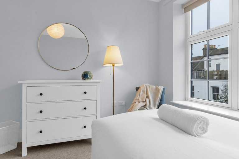 Bedroom 2, Station Skyline Two By My Getaways, Brighton and Hove