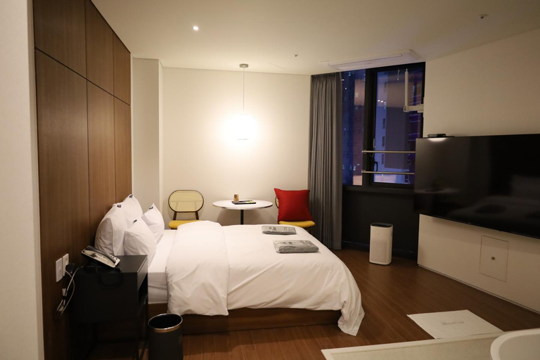 River Park Hotel, Guri