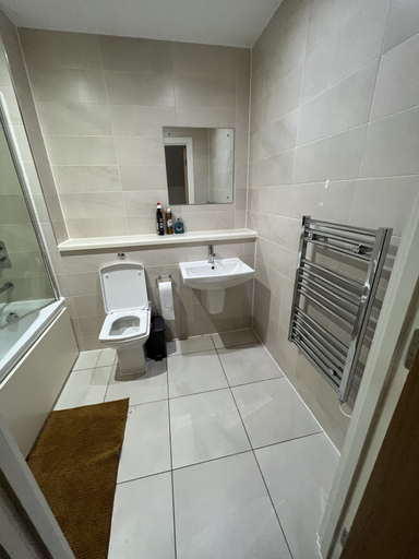 Bathroom, Immaculate 1-bed Apartment on the 26th Floor, Manchester