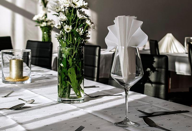 Food & Drinks 5, Hotel Hensch, Zgierz