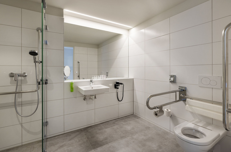 Bathroom 4, JUFA Hotel Bad Radkersburg, Südoststeiermark