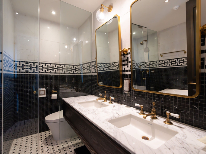 Bathroom 7
