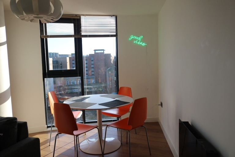 Others 4, Inviting 2-bed Apartment in Sheffield, Sheffield