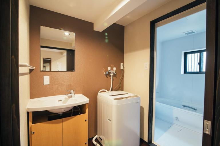 Bathroom 15