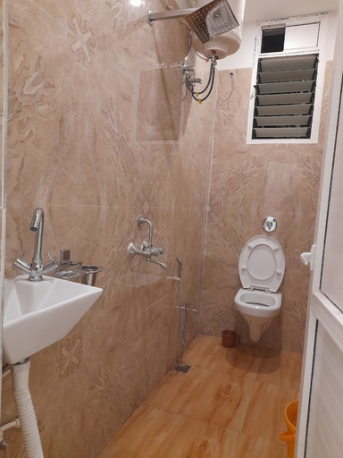 Bathroom, The Ashoka Resort & Banquets, Begusarai