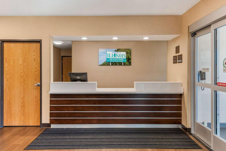 Public Area 2, Comfort Inn & Suites , Logan