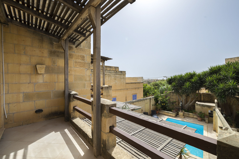 Others 5, Tal-Kitarra Villa
