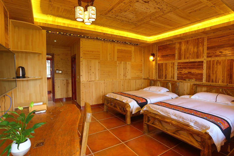 Bedroom 2, Longji Holiday Hotel, Guilin