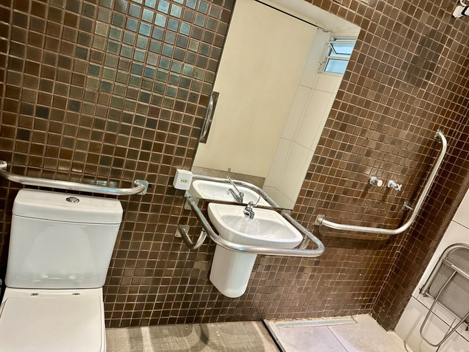 Bathroom 5, Hacker Hostel, São Paulo
