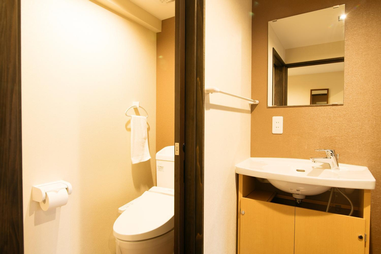 Bathroom 4