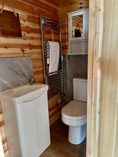 Bathroom 4, Lakeside Fishing Retreats, Lincolnshire