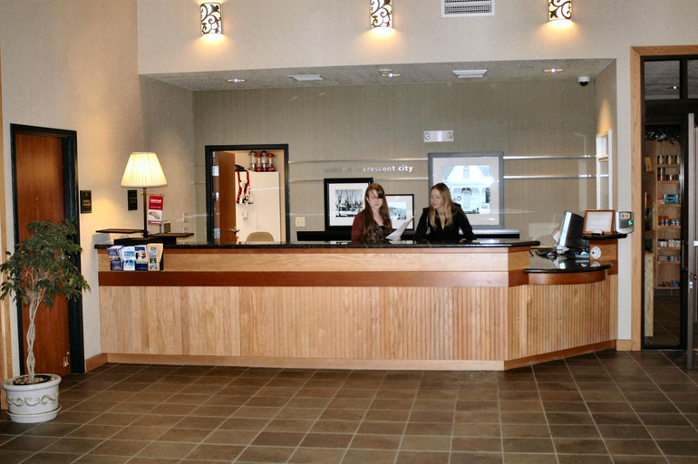 Public Area 1, Oceanfront Lodge, Del Norte