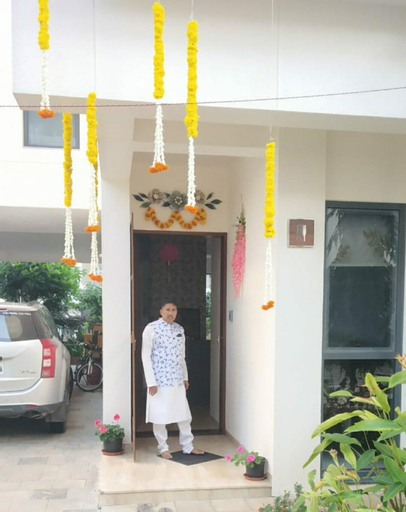 RESORT FEEL 5 ROOM VILLA (7 day min stay), Bangalore