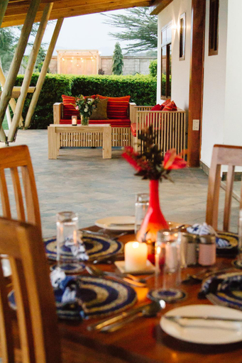 Food & Drinks 5, Heart of Africa Lodge, Arusha