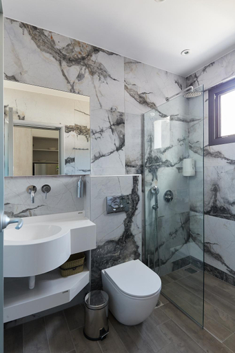 Bathroom 2, Albatros Luxury Suites, Central Macedonia