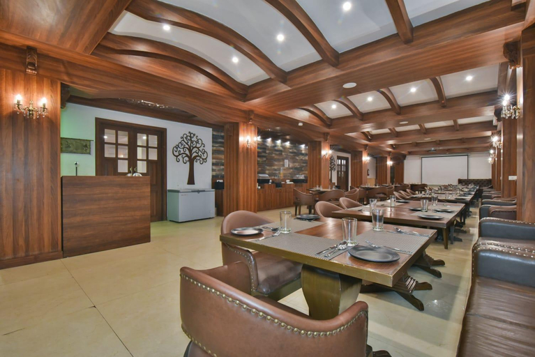 Food & Drinks 3, Highland Resort By DLS Hotels, Dehradun